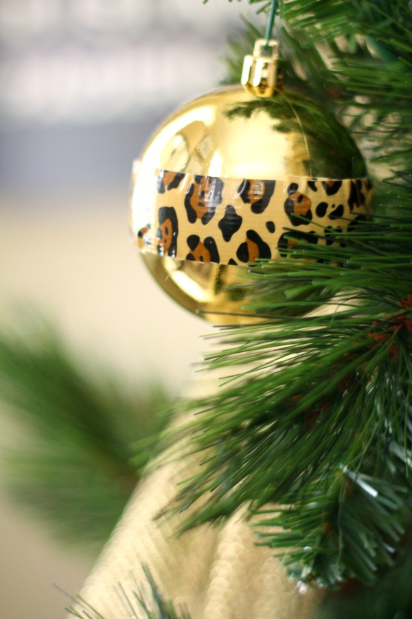 diy leopard ornament