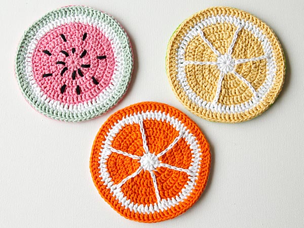 wink-crochet-fruity-pot-holders-finished-1