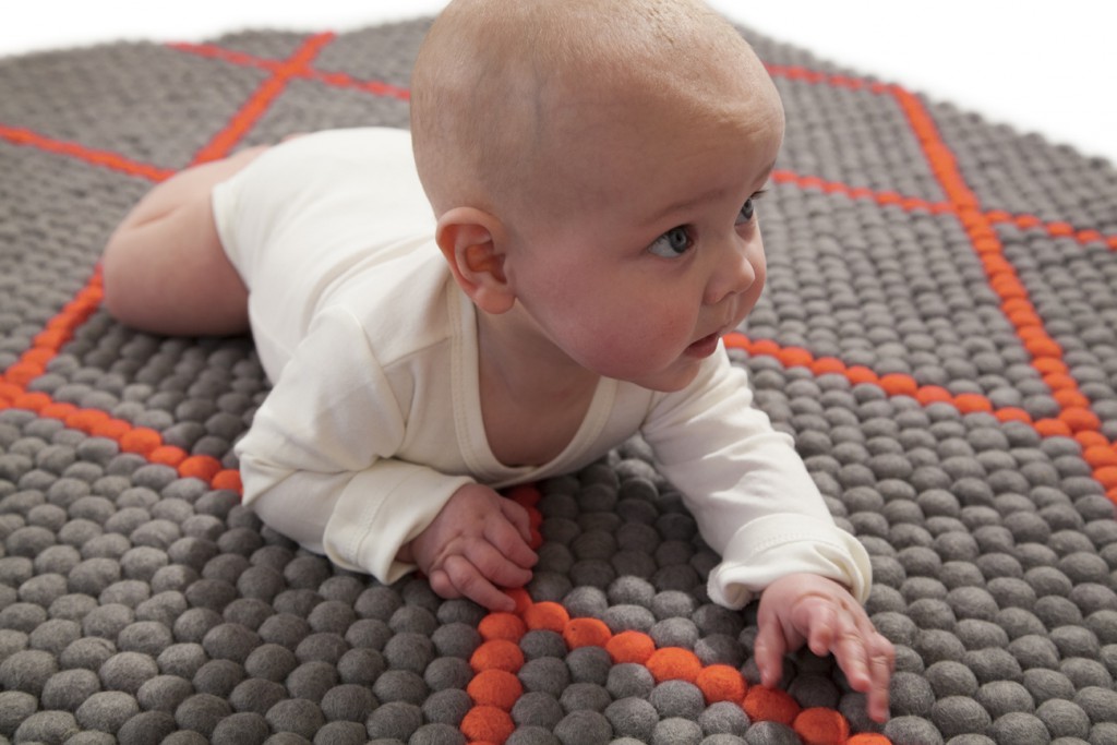 Felt ball rug with pattern - new design tool (32)
