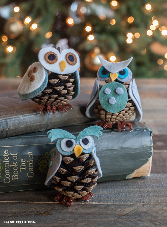 Owl_Ornaments_Felt_Pinecone