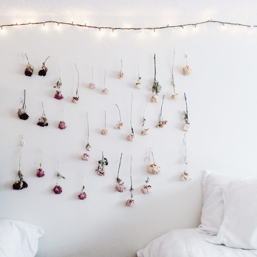 DIY Ombre Dried Flower Wall